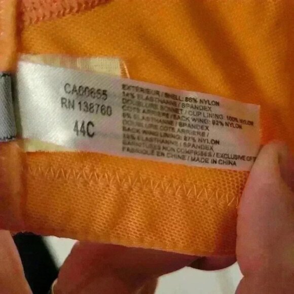 Voglo Adriana Size 44C Underwire Lace Satin Peach Bra - Picture 7 of 8